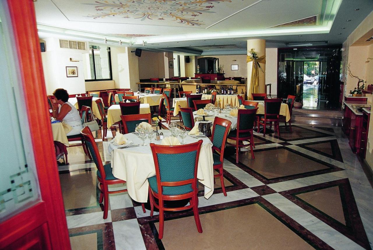 Hotel Rex Kalamata Exterior photo